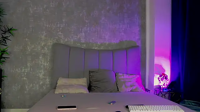 LucyRayy online show from 03-05-26, 07:10