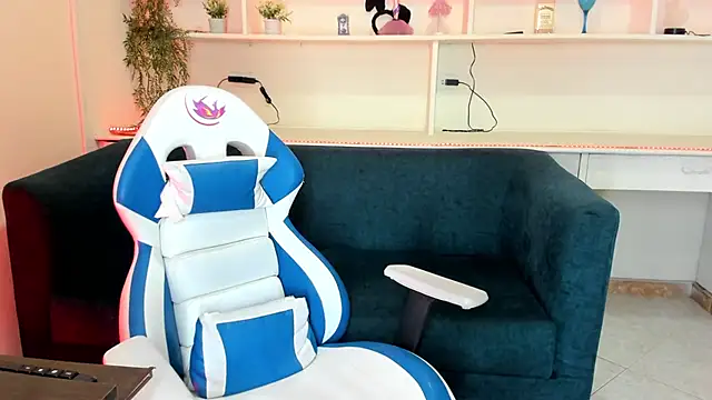 Samantha Martiness online show from 02-07-26, 11:58