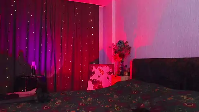 Snapshot of MistressDarkSindel chatting on 03-15-26, 04:02 MistressDarkSindel online show from 03-15-26, 04:02