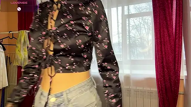 ElliRusk online show from 03-27-26, 04:51