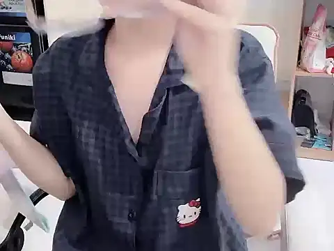 Snapshot of Yuyu-baobei chatting on 02-22-26, 05:11 Yuyu-baobei online show from 02-22-26, 05:11