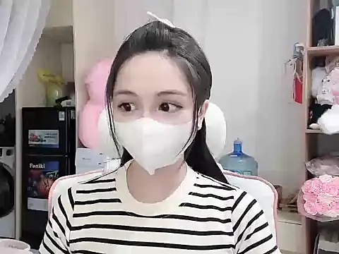 Snapshot of Yuyu-baobei chatting on 04-29-26, 04:44 Yuyu-baobei online show from 04-29-26, 04:44