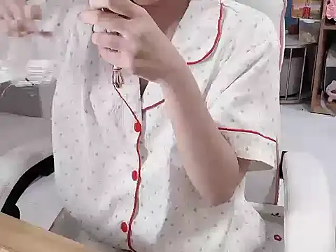 Snapshot of Yuyu-baobei chatting on 05-01-26, 03:16 Yuyu-baobei online show from 05-01-26, 03:16