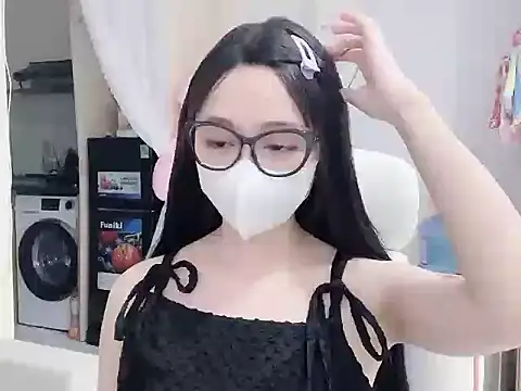 Snapshot of Yuyu-baobei chatting on 05-06-26, 03:06 Yuyu-baobei online show from 05-06-26, 03:06