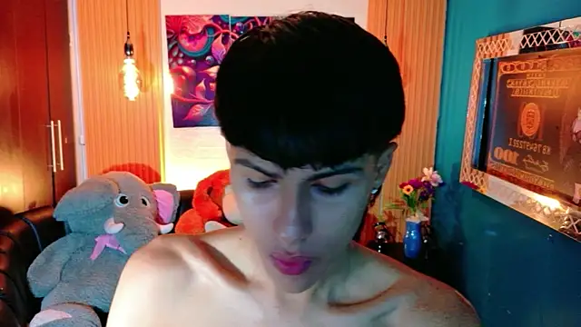 StormLuxX online show from 05-06-26, 12:32