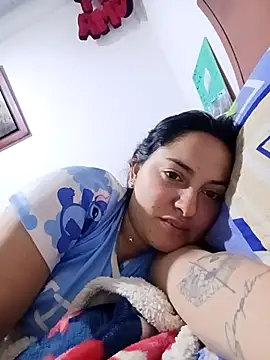 MisNicol online show from 01-12-26, 01:33