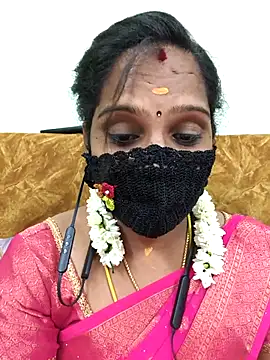 Snapshot of Tamil_Pallavi chatting on 04-16-26, 06:52 Tamil Pallavi online show from 04-16-26, 06:52