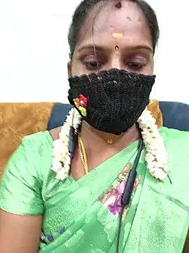 Snapshot of Tamil_Pallavi chatting on 04-17-26, 06:00 Tamil Pallavi online show from 04-17-26, 06:00