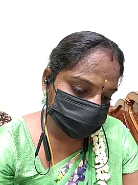 Snapshot of Tamil_Pallavi chatting on 05-08-26, 06:02 Tamil Pallavi online show from 05-08-26, 06:02