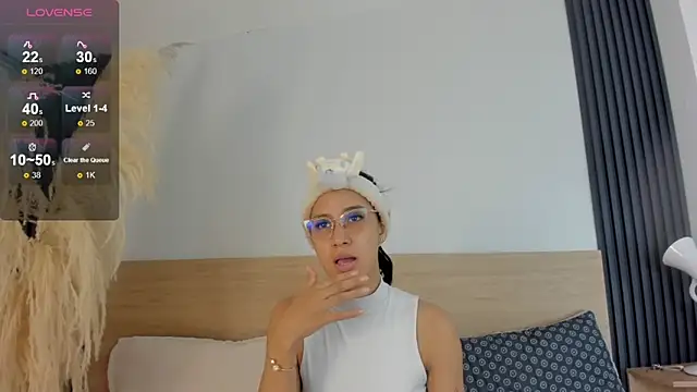 Samantha luv  online show from 05-01-26, 05:23