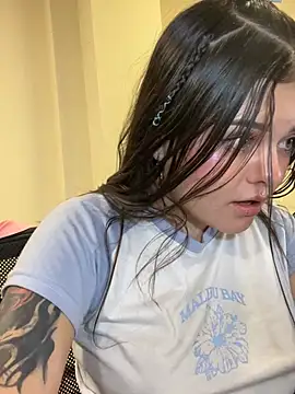 Camila Duarte2 online show from 04-30-26, 08:57