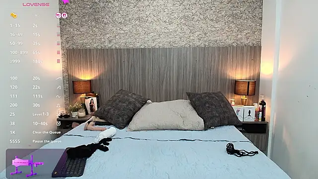 Snapshot of nicol_alvarez chatting on 03-15-26, 11:27 nicol alvarez online show from 03-15-26, 11:27