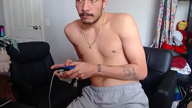 Snapshot of Longdforya chatting on 04-08-26, 06:19 Longdforya online show from 04-08-26, 06:19