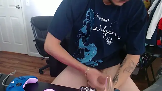 Snapshot of Longdforya chatting on 04-12-26, 04:12 Longdforya online show from 04-12-26, 04:12