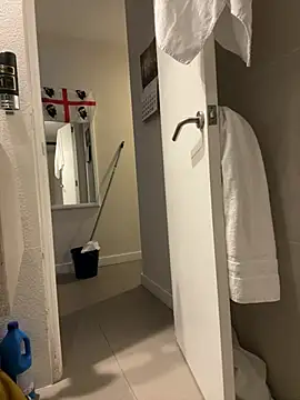 andresbale online show from 02-04-26, 04:18