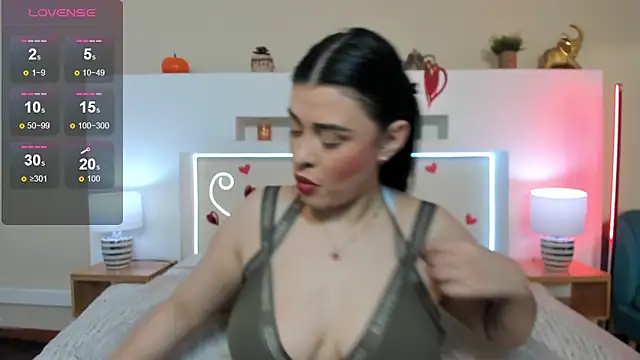 Snapshot of AnikaRomanoff_ chatting on 02-18-26, 11:50 AnikaRomanoff online show from 02-18-26, 11:50