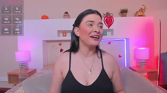 Snapshot of AnikaRomanoff_ chatting on 03-09-26, 11:36 AnikaRomanoff online show from 03-09-26, 11:36