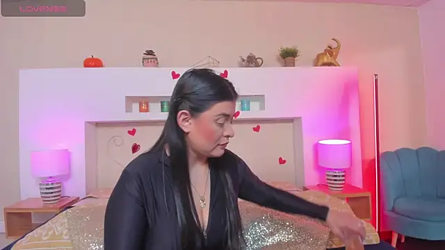 Snapshot of AnikaRomanoff_ chatting on 03-18-26, 11:35 AnikaRomanoff online show from 03-18-26, 11:35