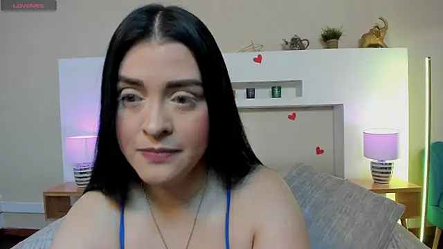 AnikaRomanoff  online show from 05-08-26, 11:37