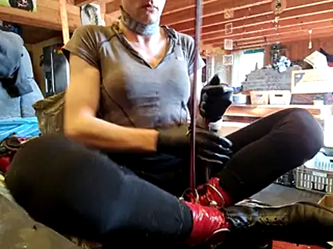 laaralatexxa BDSM online show from 03-26-26, 02:11