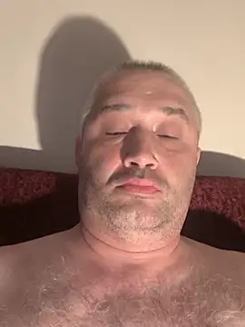Olomoucak1982 online show from 06-18-26, 07:40