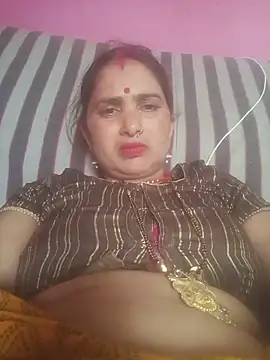 Your-shreya143 online show from 06-15-26, 11:34