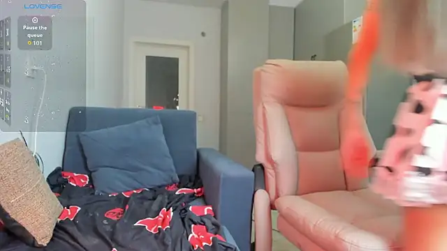 Snapshot of Kira_dream19 chatting on 03-06-26, 01:07 Kira dream19 online show from 03-06-26, 01:07