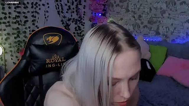 Gina Gina love online show from 06-11-26, 01:38