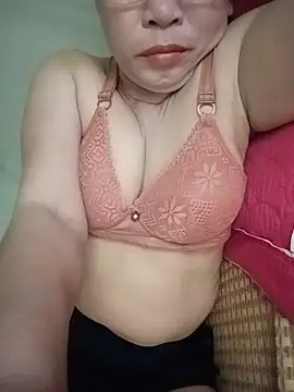Snapshot of Sexfullx chatting on 06-28-26, 04:51 Sexfullx online show from 06-28-26, 04:51