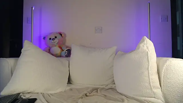 Sophie cute06 online show from 04-29-26, 07:23