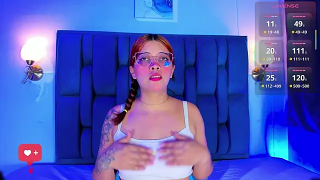 RousseVyxen online show from 01-19-26, 03:16