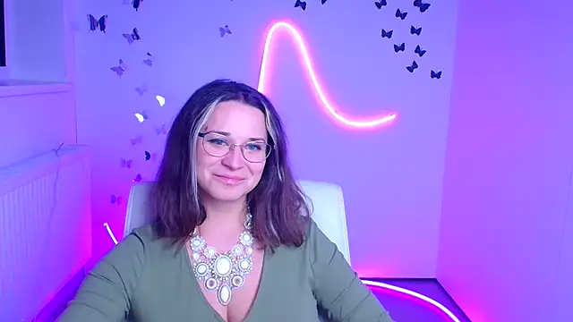 Melodie Aster online show from 12-19-25, 07:21