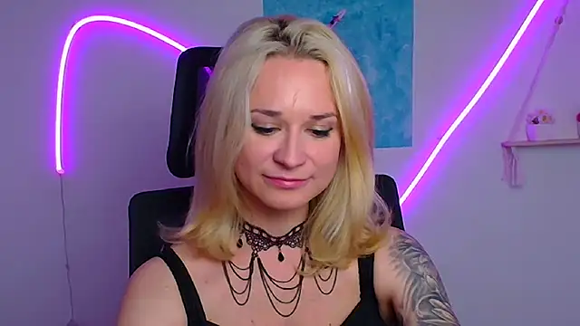 Melodie Aster online show from 05-02-26, 11:37