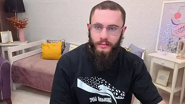 Ant Power online show from 12-18-25, 05:24