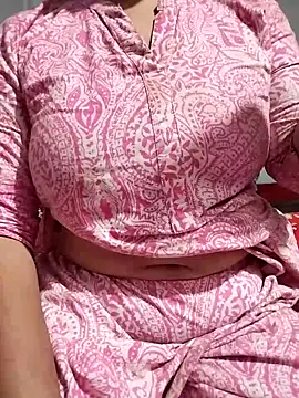 Snapshot of hottyrose69 chatting on 02-28-26, 03:07 hottyrose69 online show from 02-28-26, 03:07