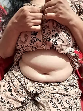 Snapshot of hottyrose69 chatting on 03-03-26, 03:07 hottyrose69 online show from 03-03-26, 03:07