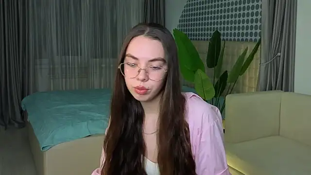 JesusBeckler online show from 12-15-25, 04:11