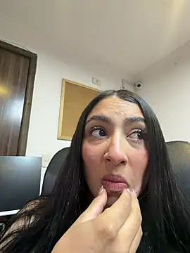 lya  brown online show from 06-26-26, 10:19