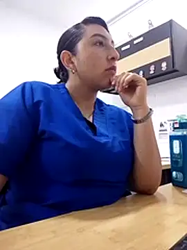 Valeria montana  online show from 04-30-26, 12:00