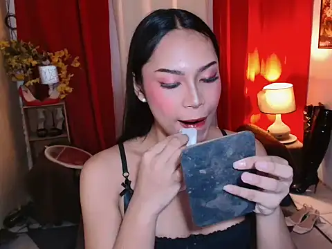 Snapshot of kylieEmparado chatting on 07-26-26, 12:12 kylieEmparado online show from 07-26-26, 12:12