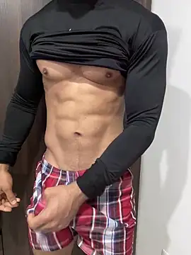 BrunoHot  online show from 12-17-25, 02:23