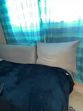 Snapshot of Dark_Stall chatting on 04-08-26, 08:58 Dark Stall online show from 04-08-26, 08:58