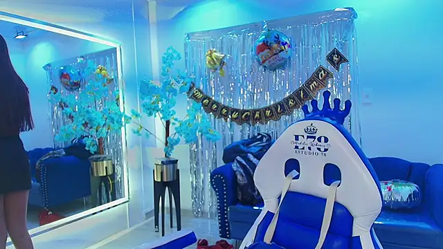 Snapshot of Nicole_sounders chatting on 01-09-26, 11:57 Nicole sounders online show from 01-09-26, 11:57