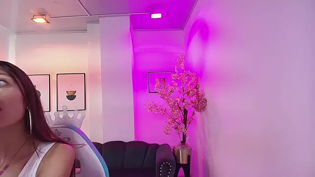 Snapshot of Nicole_sounders chatting on 02-07-26, 11:47 Nicole sounders online show from 02-07-26, 11:47