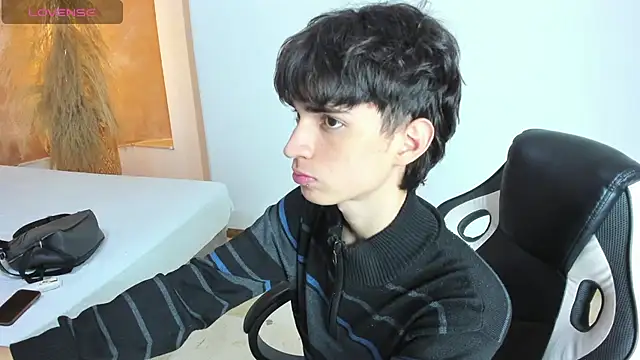 Snapshot of CONNOR_STONNE_ chatting on 02-19-26, 07:43 CONNOR STONNE online show from 02-19-26, 07:43