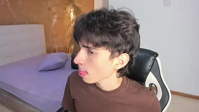 Snapshot of CONNOR_STONNE_ chatting on 03-08-26, 09:18 CONNOR STONNE online show from 03-08-26, 09:18