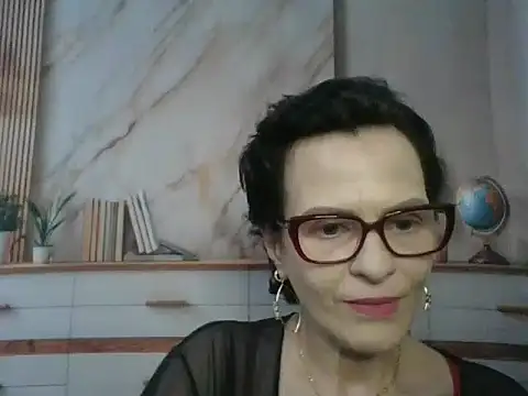 Luna-Hot0802 online show from 12-17-25, 05:52