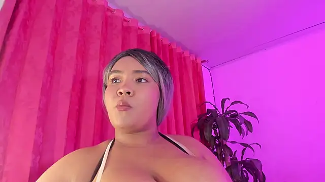 Snapshot of Sandoval_evelyn20 chatting on 03-31-26, 02:02 Sandoval evelyn20 online show from 03-31-26, 02:02