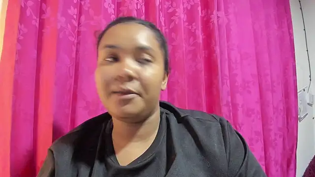Snapshot of Sandoval_evelyn20 chatting on 04-15-26, 11:27 Sandoval evelyn20 online show from 04-15-26, 11:27