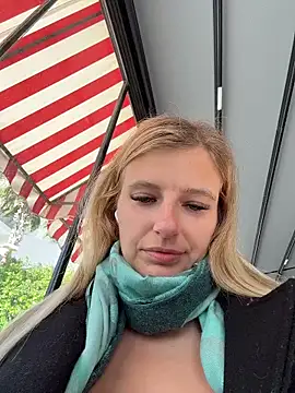 Snapshot of Betsy chatting on 02-27-26, 01:33 Betsy online show from 02-27-26, 01:33